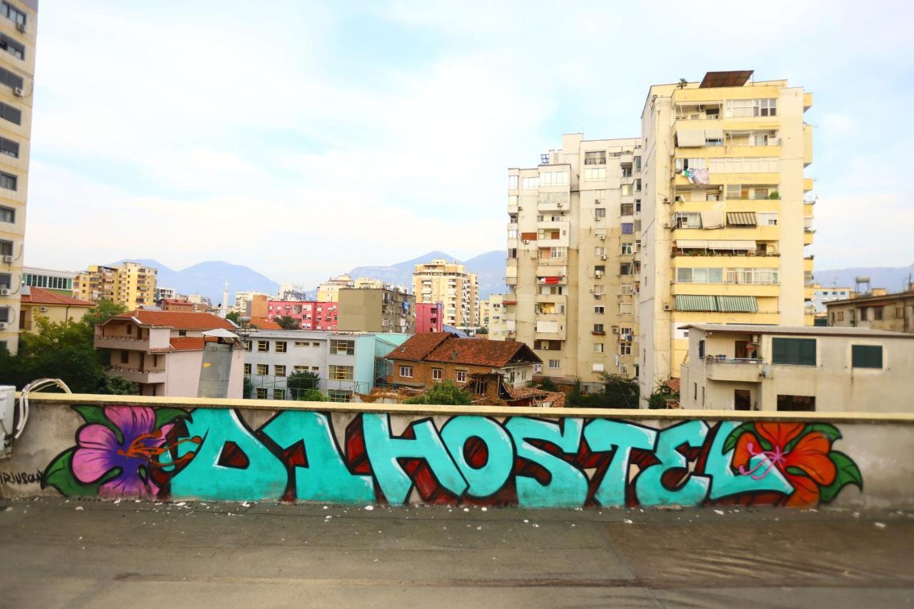 D1 Hostel Tiranë Ngoại thất bức ảnh