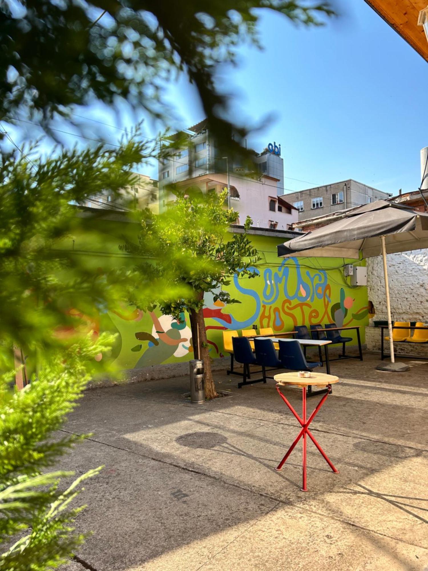 D1 Hostel Tiranë Ngoại thất bức ảnh